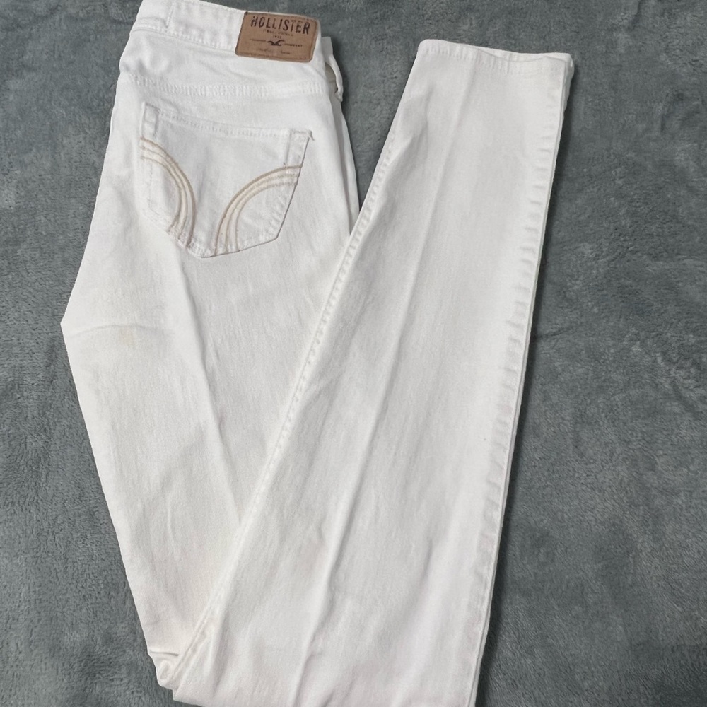 Hollister white skinny jeans